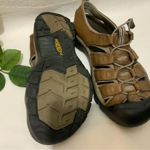 KEEN Newport H2 Waterproof Hike Sandals Mens Size 8.5 /41 Brown- Athletic Shoes main image 4